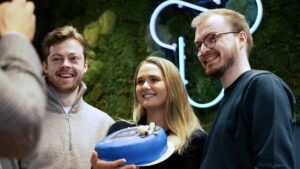 Employer branding video yne videoproduksjon roza - Home